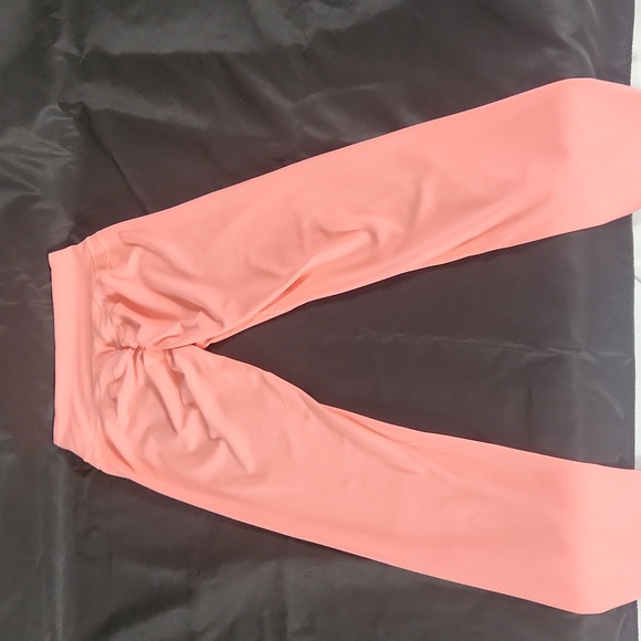 Gymshark Ladies Size Small Seamless Leggings Pink NWT - Picture 5 of 6